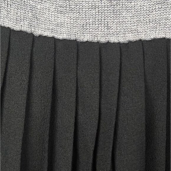 Lane Bryant Pleated Chiffon Back Gray Sweater Pullover Cut Out V-Neck Plus Size - Picture 8 of 13